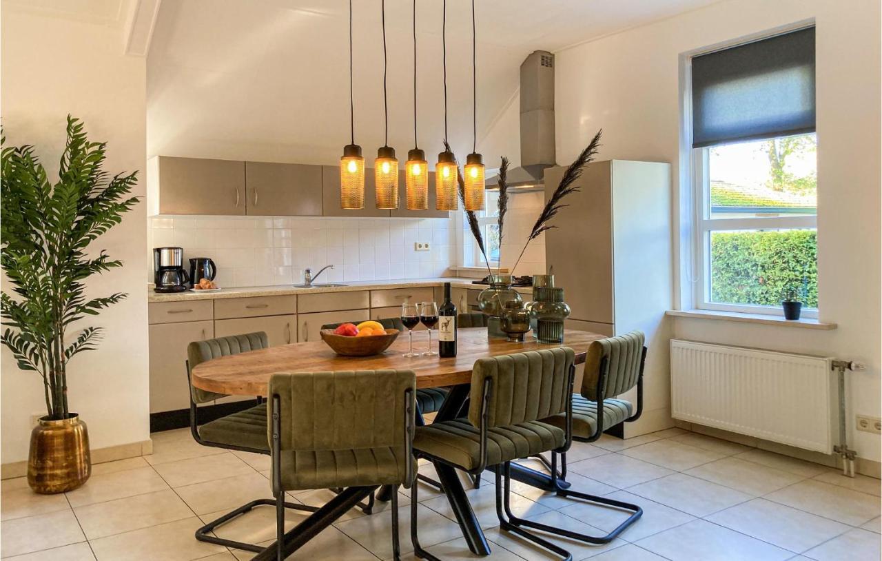 Nice Home In Putten With Kitchen Kültér fotó